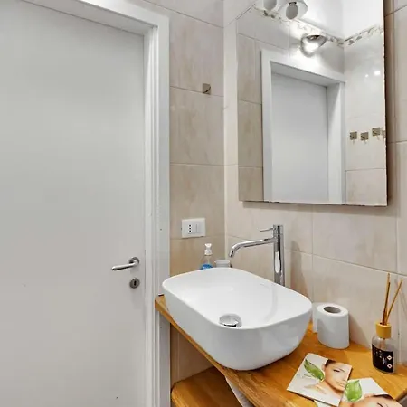 Paisiello - Lakeside L&b Apartmán Milán
